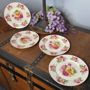 . Vintage Staffordshire Collection Plate Set (4) Fine English Bone China